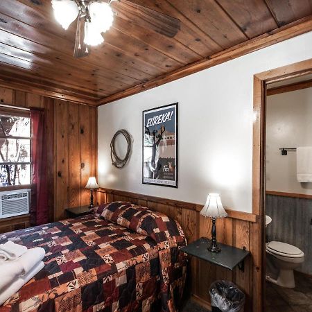 Apache Village Cabinette 11, Queen Bed, Midtown, Sleeps 2 Ruidoso Zewnętrze zdjęcie