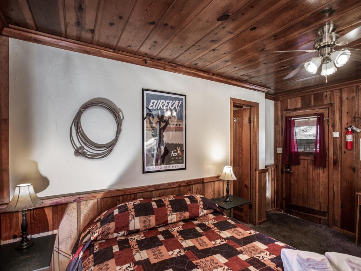 Apache Village Cabinette 11, Queen Bed, Midtown, Sleeps 2 Ruidoso Zewnętrze zdjęcie